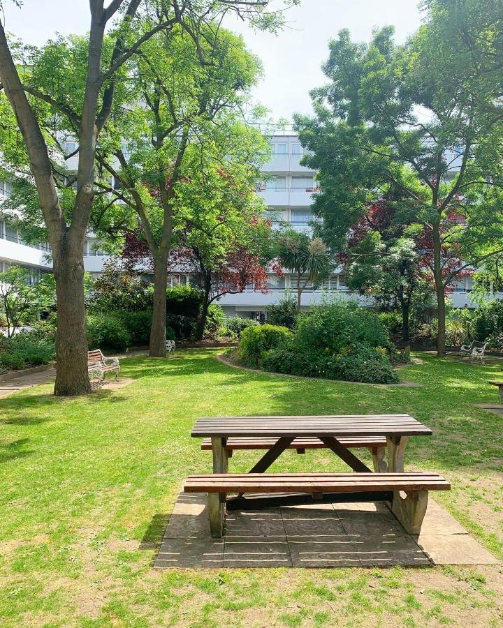 Garden Beautiful Cozy Flat , Recent Decorated. Apartment London Bagian luar foto