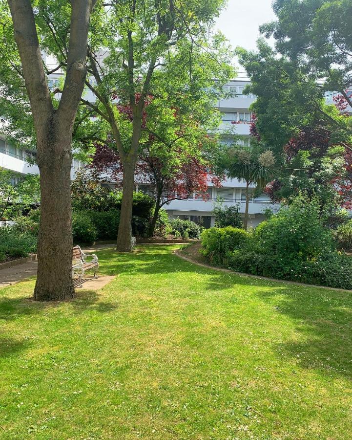 Garden Beautiful Cozy Flat , Recent Decorated. Apartment London Bagian luar foto